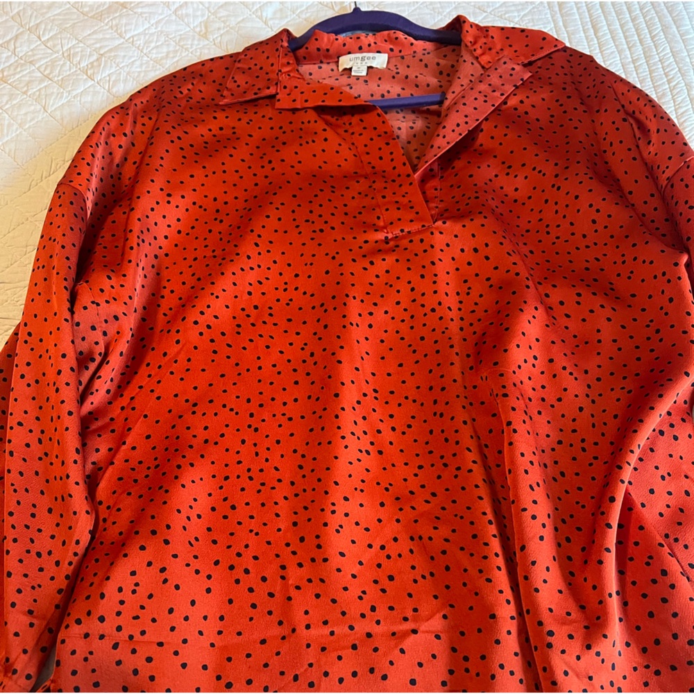 Umgee orange and black silky blouse